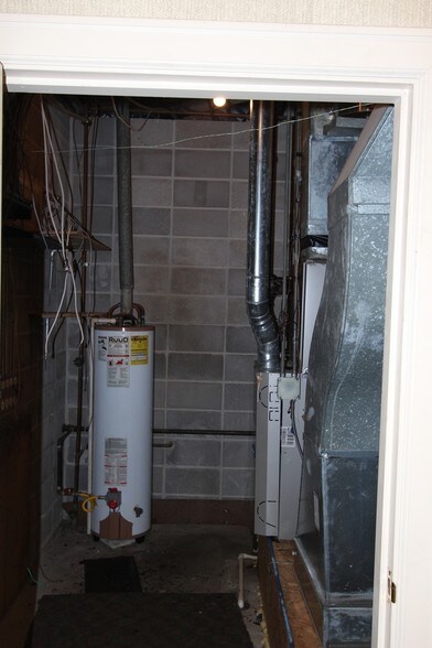 More Photos Of 1318 W Pine St, Hattiesburg Office For Lease