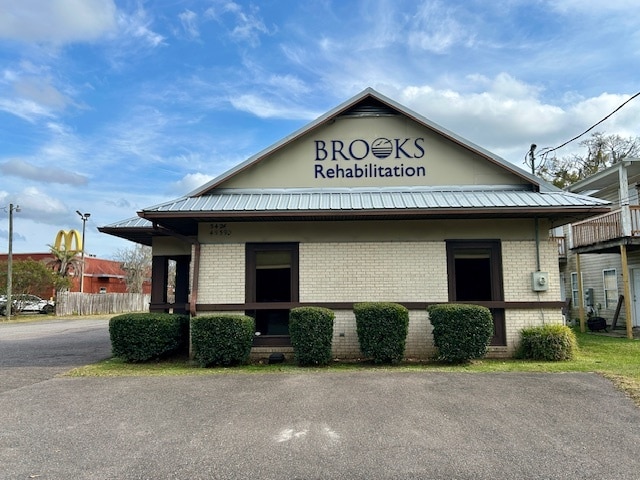 Primary Photo Of 45390 Green Ave, Callahan Office For Sale