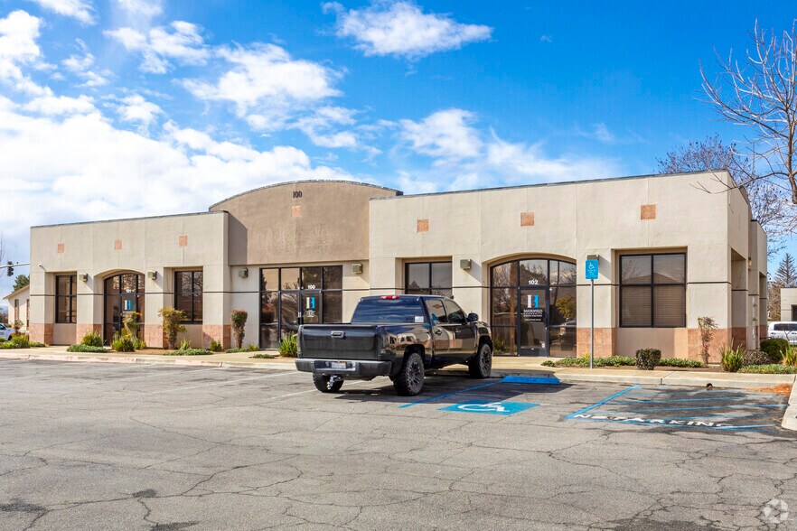 More Photos Of 3400 Calloway Dr, Bakersfield Medical For Sale