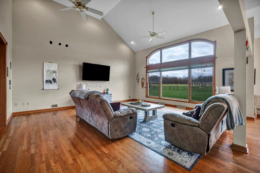 More Photos Of 16449 S Boone Rd, Columbia Station Specialty For Sale