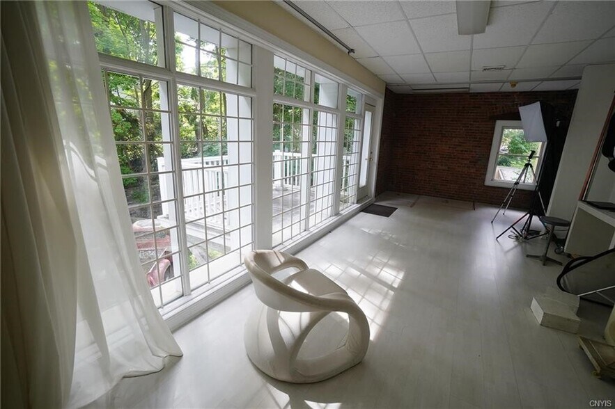 More Photos Of 610 Oak St, Syracuse General Retail For Sale