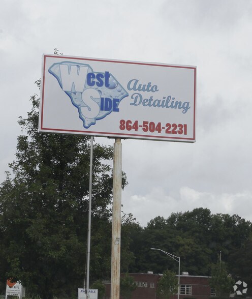 More Photos Of 807 W. O . Ezell Blvd, Spartanburg Freestanding For Lease