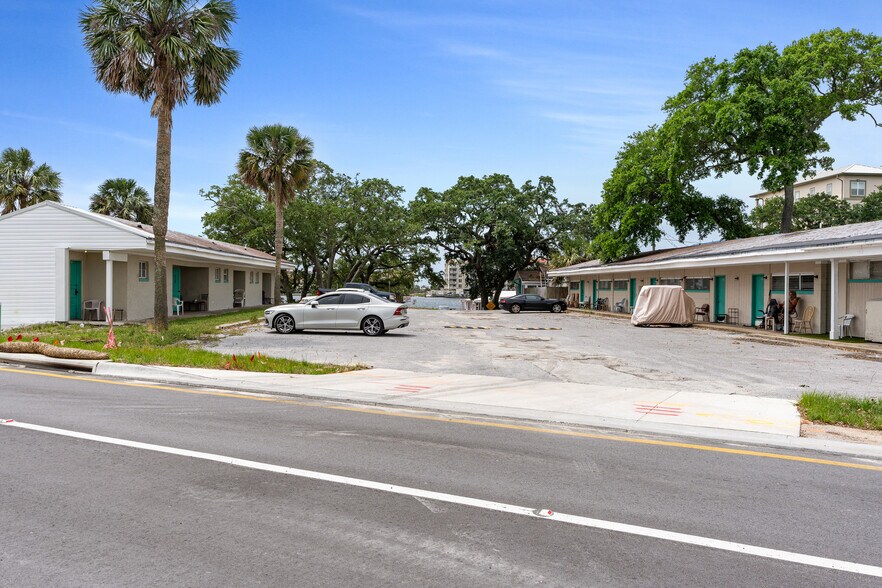 More Photos Of 195 Brooks St SE, Fort Walton Beach Hotel For Sale
