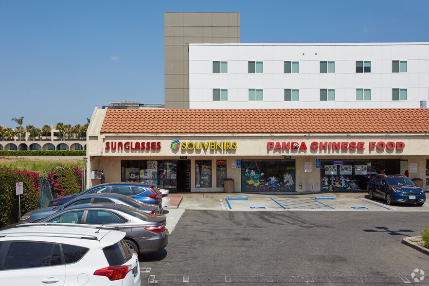 More Photos Of 1770 S Harbor Blvd, Anaheim General Retail For Sale