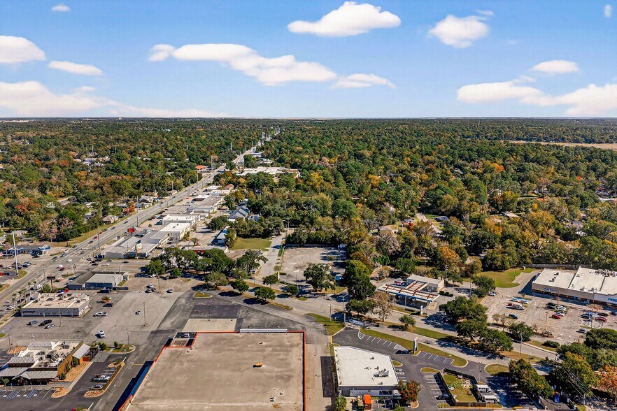 More Photos Of 9602 White Bluff Rd, Savannah Convenience Store For Sale