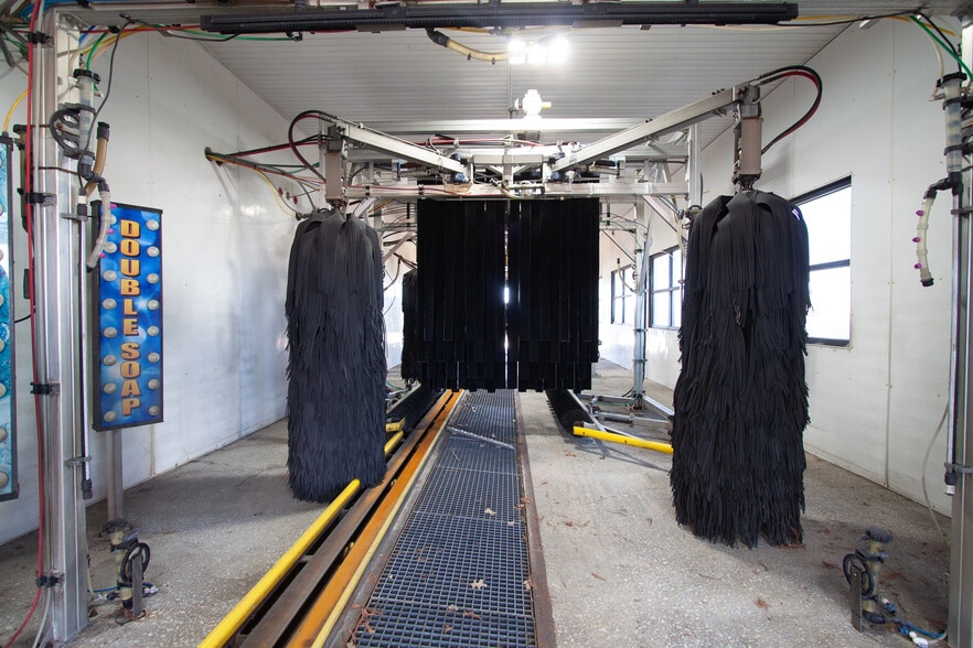 More Photos Of 1810 Opelika Rd, Auburn Carwash For Sale