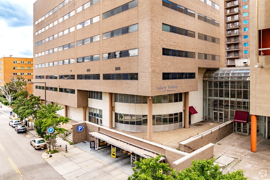 More Photos Of 17 Exchange St W, Saint Paul Medical For Sale