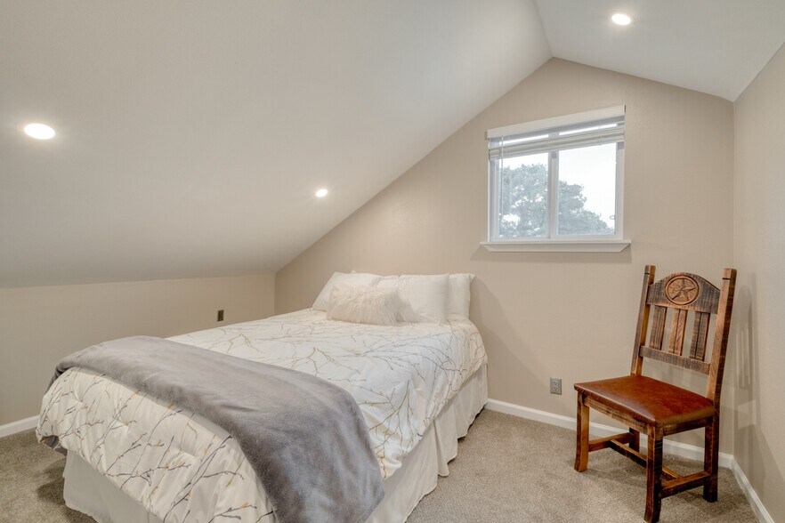 More Photos Of 1474 County Road B, Lexington Specialty For Sale