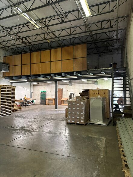 More Photos Of 126 New Pace Rd, Newcomerstown Warehouse For Sale