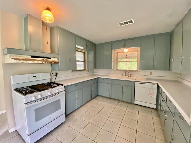More Photos Of 6718 Sjolander Rd, Baytown Land For Sale
