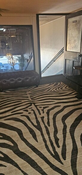 More Photos Of 124 S Broadway St, Coweta Storefront For Sale