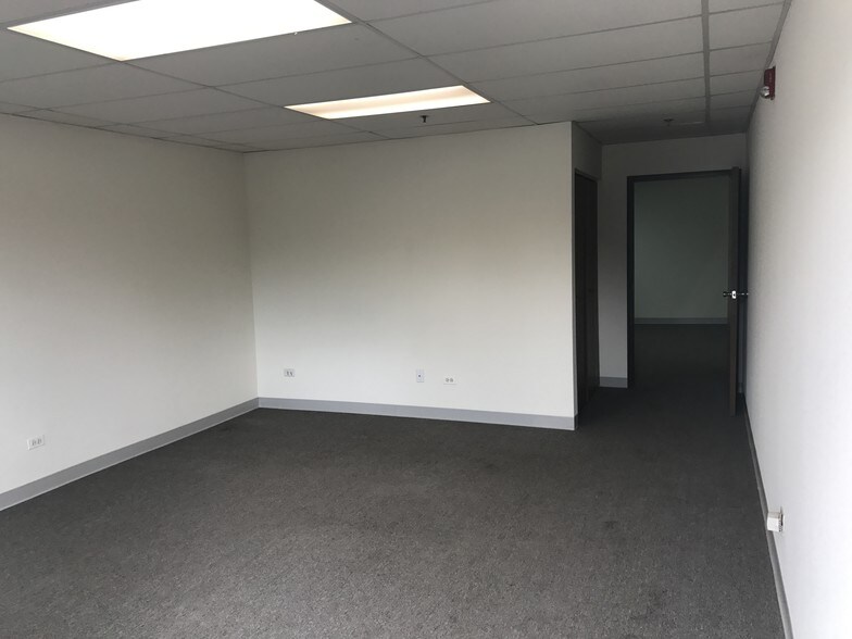 More Photos Of 6260 W 52nd Ave, Arvada Warehouse For Lease