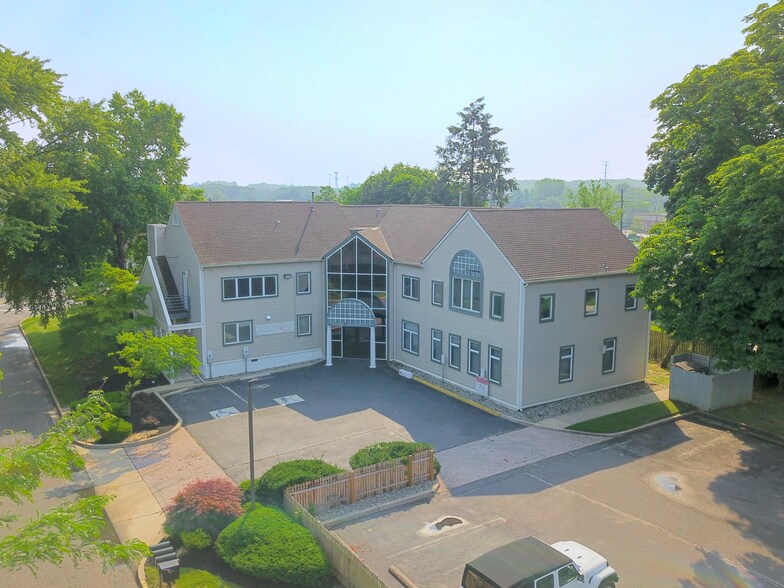 More Photos Of 1816 Mount Holly Rd, Burlington Office For Lease
