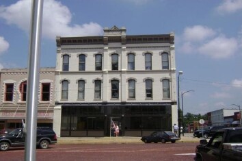 More Photos Of 2-4 W Ohio St, Butler Office For Lease