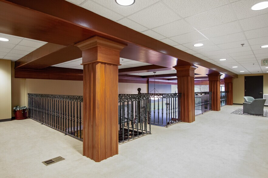 More Photos Of 119 S Court Ave, Memphis Storefront Retail Office For Sale