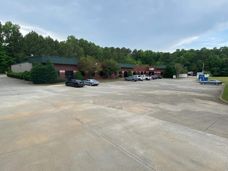 More Photos Of 3701 New McEver Rd, Acworth Warehouse For Lease