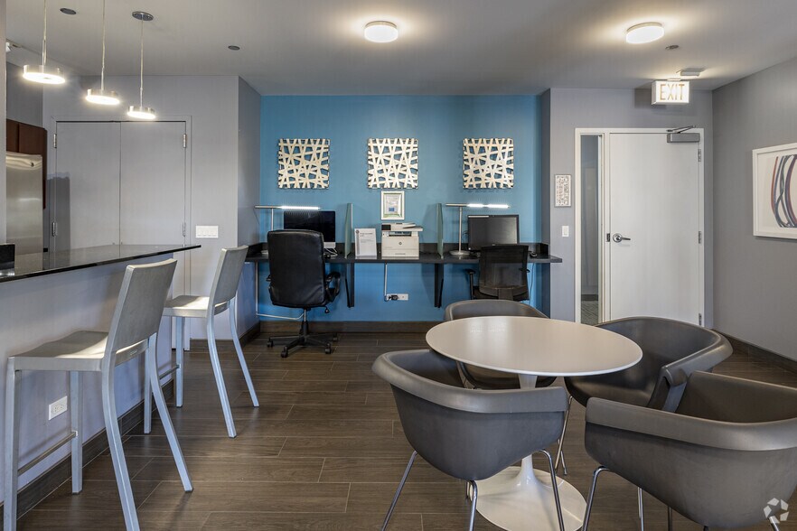 More Photos Of 1209 W Arthur Ave, Chicago Apartments For Lease