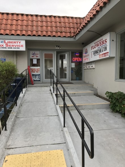 More Photos Of 770 Kiely Blvd, Santa Clara General Retail For Sale