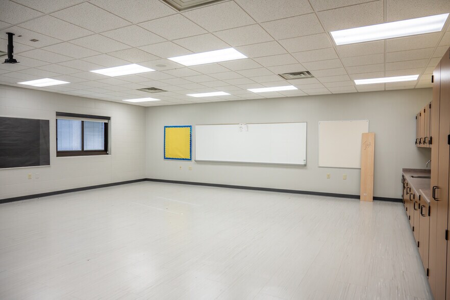 More Photos Of 201 Hoehn dr, Lyndon Station Specialty For Sale