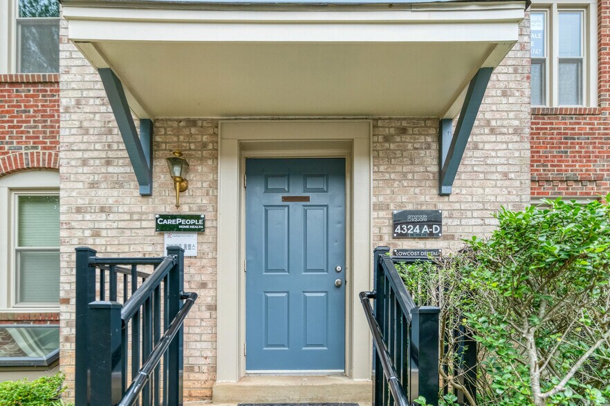 More Photos Of 4314-4330 Evergreen Ln, Annandale Office For Sale