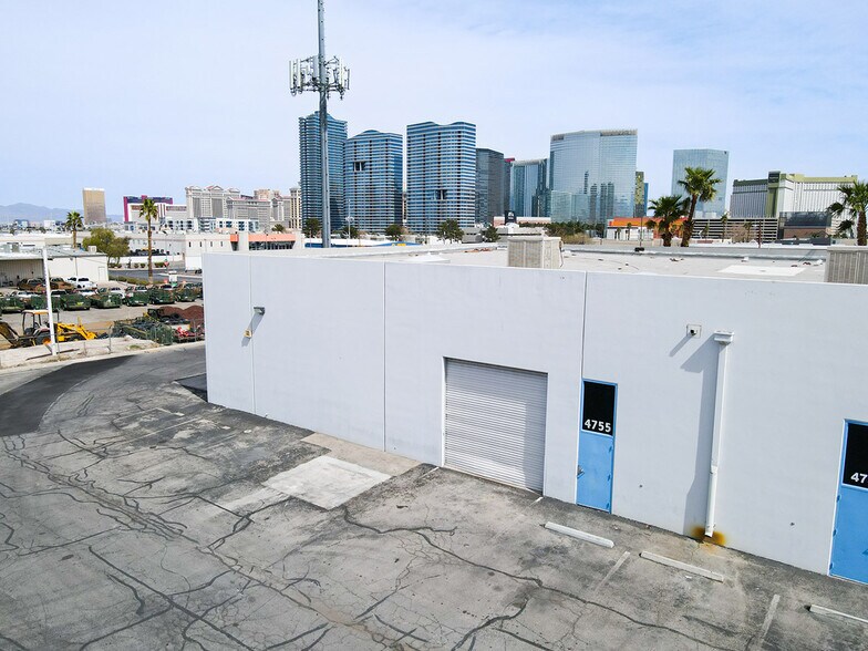 More Photos Of 4755-4767 Procyon St, Las Vegas Warehouse For Lease