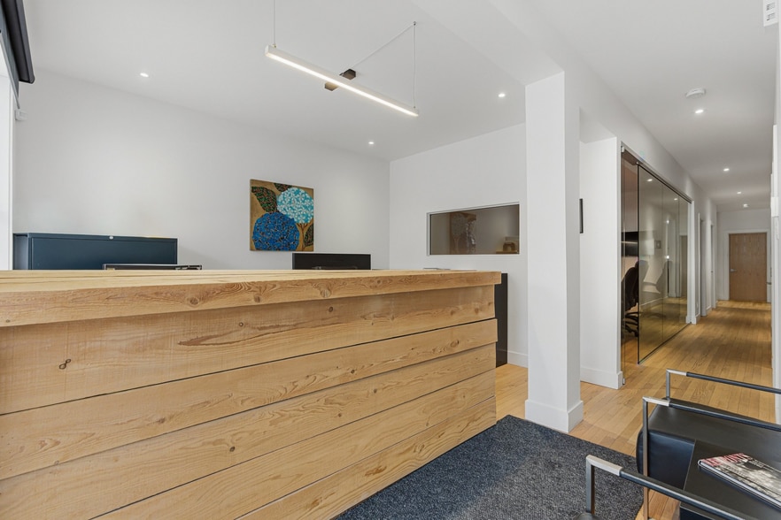 More Photos Of 1334 Rue Beaubien E, Montréal Office For Sale