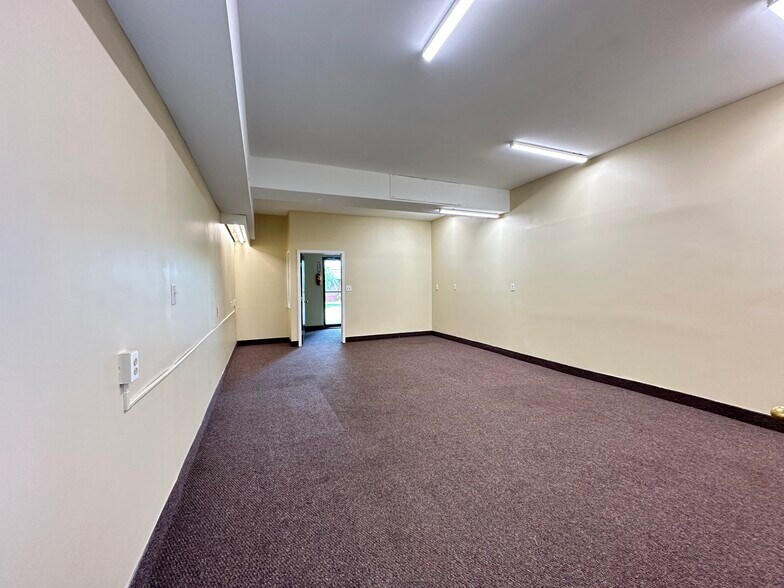 More Photos Of 1001 S 1st St, Fulton Apartments For Lease