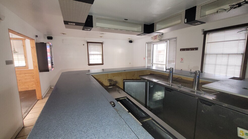 More Photos Of 100 Manor Harrison City Rd, Manor Restaurant For Sale