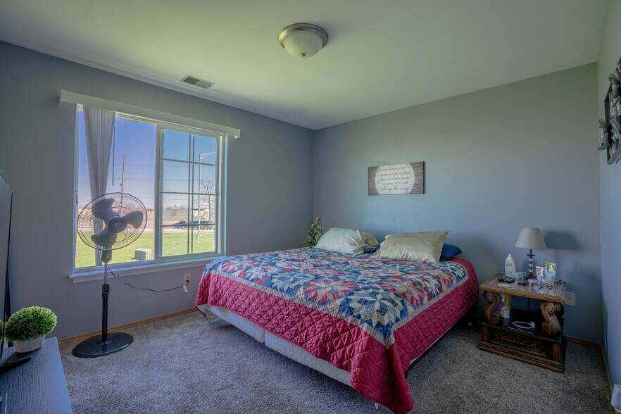 More Photos Of 1080 W 85th Ave, Merrillville Apartments For Sale