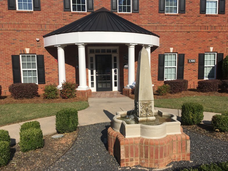 More Photos Of 3380 Trickum Rd, Woodstock Office Residential For Sale