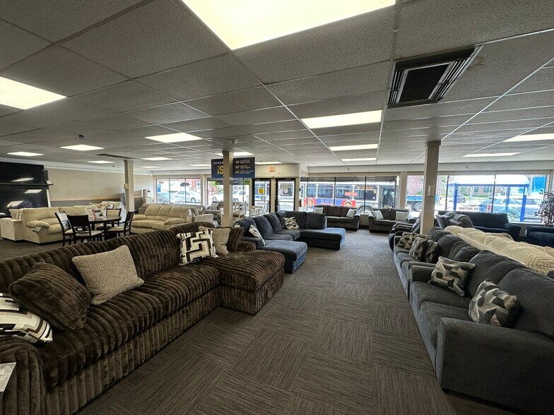 More Photos Of 3146-3148 Bailey Ave, Buffalo Storefront For Sale