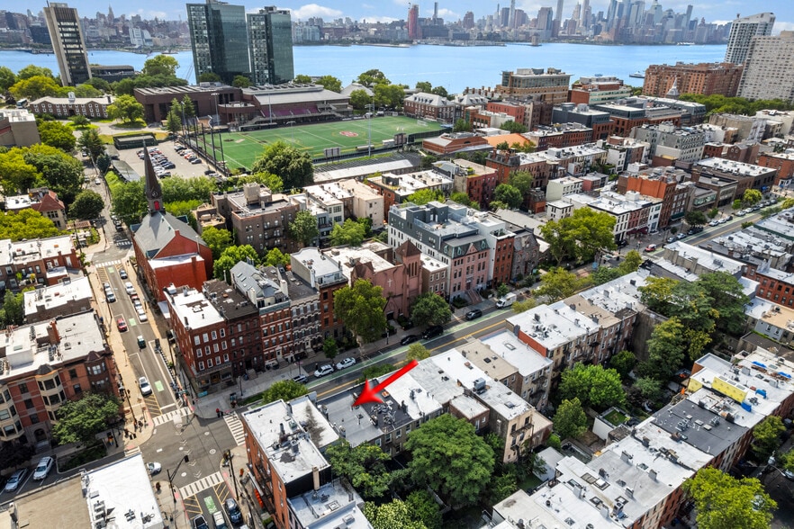 More Photos Of 736 Washington St, Hoboken General Retail For Sale