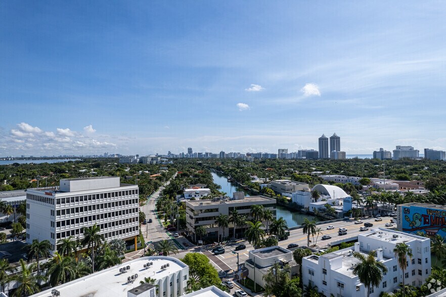 More Photos Of 777 W 41st St, Miami Beach Office For Lease