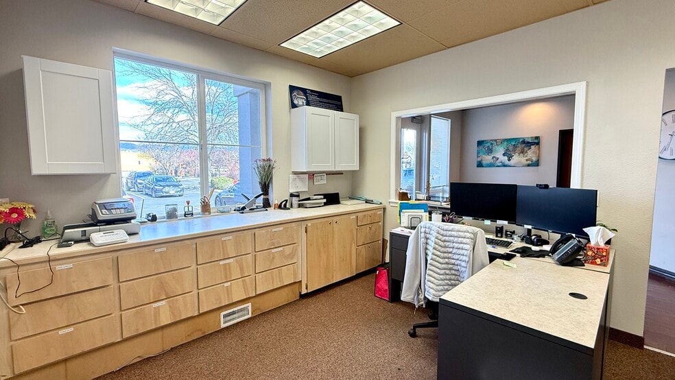 More Photos Of 4481 N Dresden Pl, Garden City Office For Sale