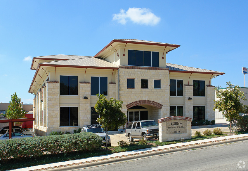 Primary Photo Of 11010 Coachlight Rd, San Antonio Office For Lease