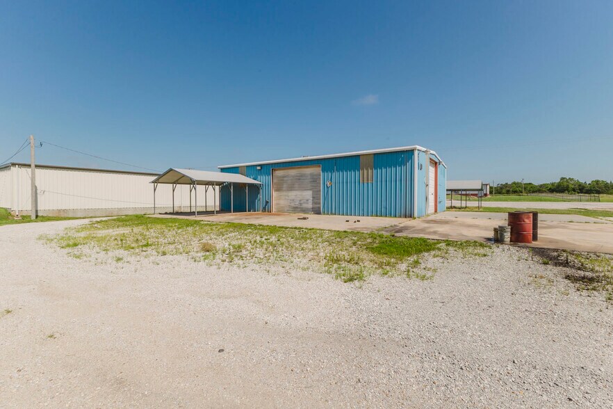 More Photos Of 3315 Central Ave, Winfield Warehouse For Sale