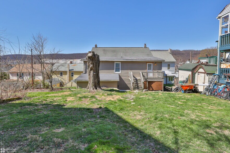 More Photos Of 302 W Abbott St, Lansford Multifamily For Sale