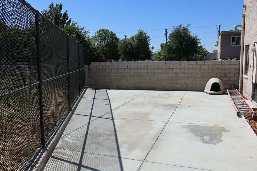 More Photos Of 735 N D St, San Bernardino Office For Sale