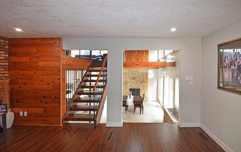 More Photos Of 9657 68A St NW, Edmonton Multifamily For Sale