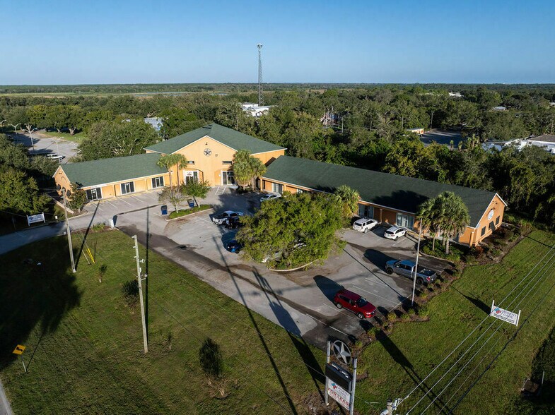 More Photos Of 7177 S George Blvd, Sebring Medical For Lease