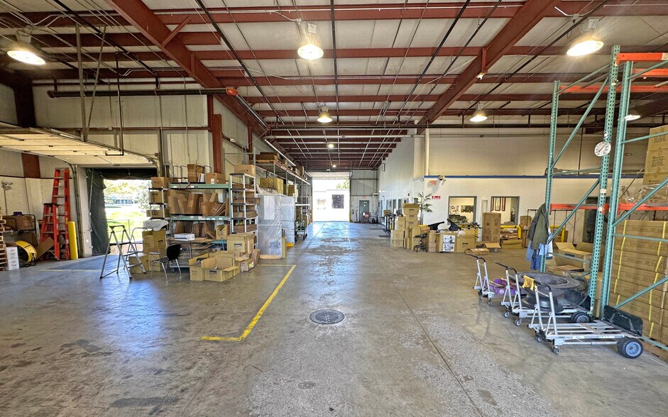 More Photos Of 22960 Venture Dr, Novi Warehouse For Sale