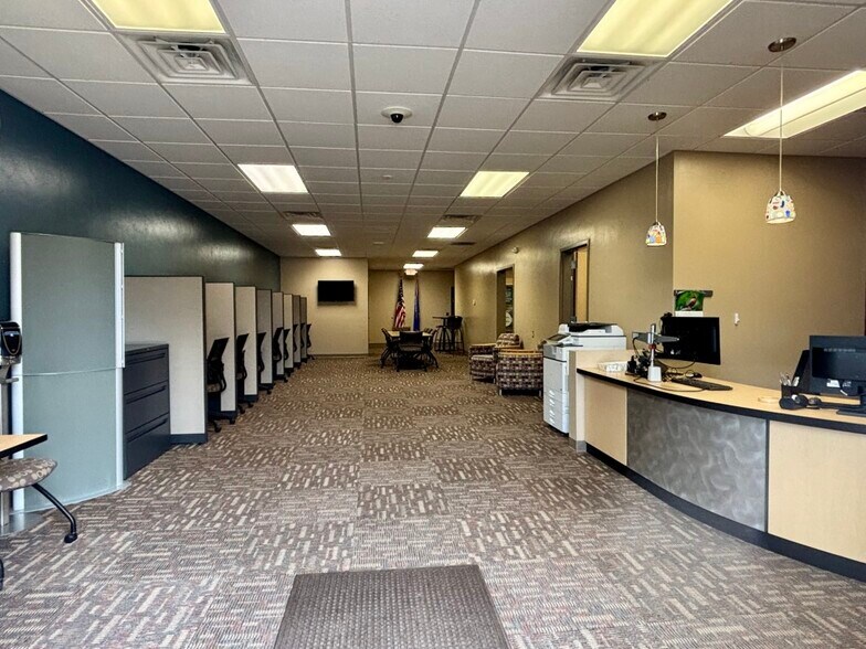 More Photos Of 402 N Genesee St, Wittenberg Fast Food For Sale
