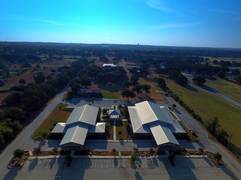 More Photos Of 601 Old Base Rd, Aurora Religious Facility For Sale