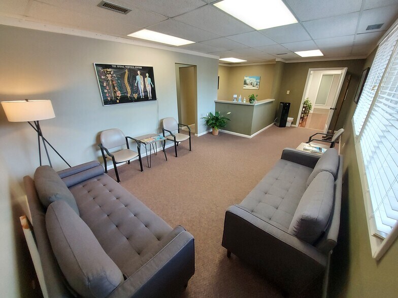 More Photos Of 1717 Legion Rd, Chapel Hill Coworking Space