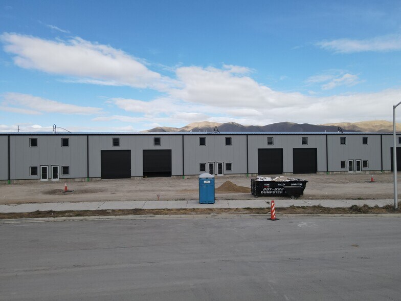 More Photos Of 87 American Way, Payson Industrial For Lease