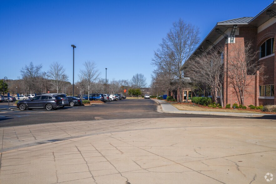 More Photos Of 106 Highland Way, Madison Medical For Lease