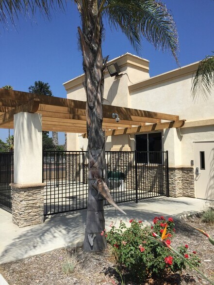 More Photos Of 960 W Mission Blvd, Pomona Office For Lease