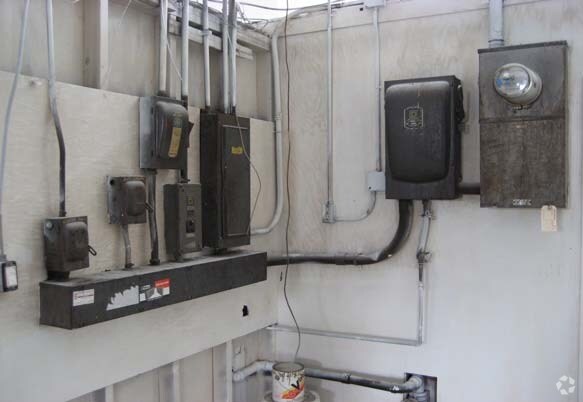More Photos Of 3013 Potrero Ave, El Monte Industrial For Lease