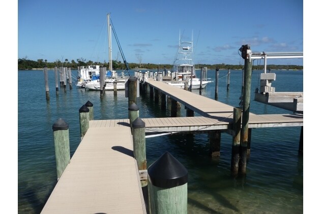 More Photos Of 18261 SE Federal Hwy, Tequesta Marina For Sale