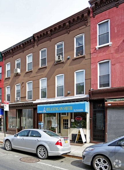 Primary Photo Of 289 Smith St, Brooklyn Storefront Retail Residential For Lease